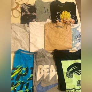 Graphic t-shirt / basic t-shirt